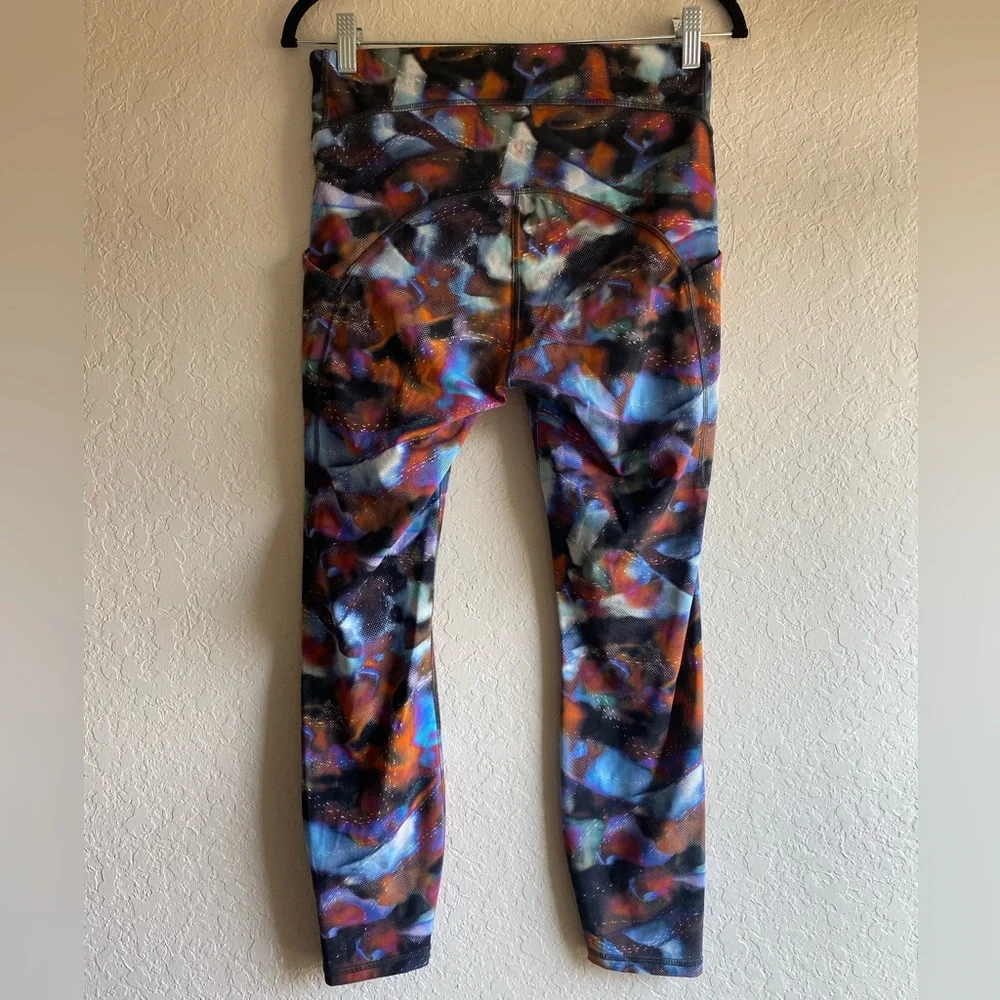 Lululemon Power Thru High-Rise Tight 25" in Hyper Drift Multi ~ Size 8 - Picture 7 of 11